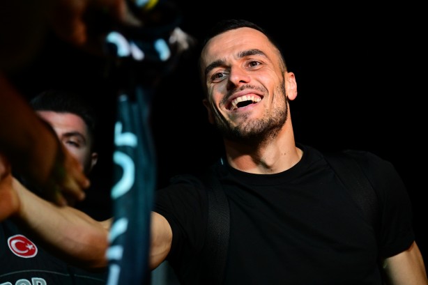 Foto - Galatasaray'dan Fenerbahçe'ye misilleme! Sebep aslında Kostic değil! Bekleyen tehlikeyi açıkladılar…