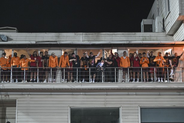 Foto - Galatasaray’dan gündemi altüst edecek yıldız çıkışı! Galatasaray'a şampiyonluk hediyesi! Gerçekten olacak iş değil, müthiş gelişme…