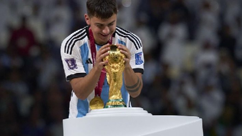 Foto - Galatasaray’dan gündemi altüst edecek yıldız çıkışı! Galatasaray'a şampiyonluk hediyesi! Gerçekten olacak iş değil, müthiş gelişme…