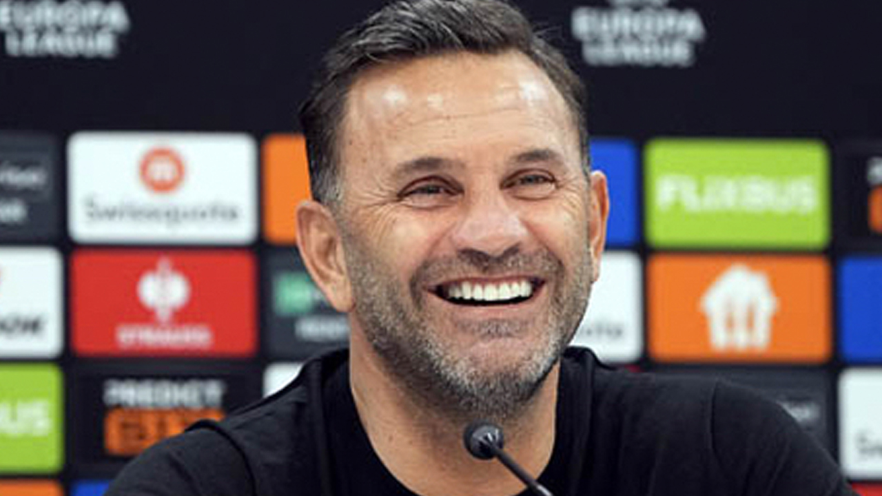 Galatasaray’dan İngiltere’ye teklif transfer hamlesi: Yeni dönem O kişi seçilmiş açıklandı! 