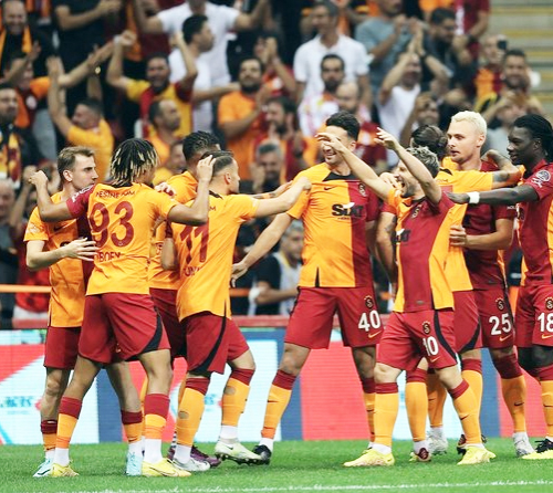 Foto - Galatasaray'dan İtalya çıkarması... Müjde verildi: Baştan aşağı değişti