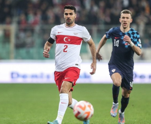 Foto - Galatasaray'dan milli yıldıza yeni teklif! Transferde Şampiyonlar Ligi detayı