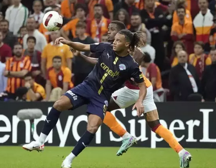 Foto - Galatasaray'dan o yıldıza "bu nasıl sakatlık böyle" hatırlatması: Yok artık dedirten sürpriz...