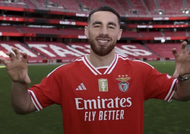 Foto - Galatasaray'dan olay hamle geliyor! Okan Buruk öyle bir operasyonu başlattı ki… Cim-Bom herkesi çok fena ters köşeye yatıracak…