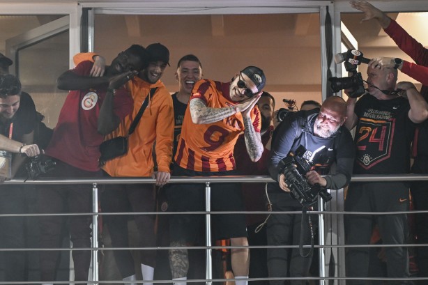 Foto - Galatasaray’dan rakiplerinin uykularına kaçıracak açıklama! 3 bomba birden mi? Yok artık…