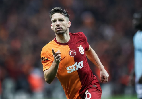 Foto - Galatasaray’dan şok karar! Bunu ilan etmeleri artık an meselesi: Kötü haberi maalesef verdi…