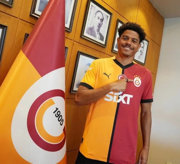 Foto - Galatasaray’dan Süper Kupa’yı unutturacak transfer! Wilfried Zaha’nın yerine dünya yıldızı geliyor