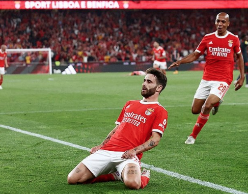 Foto - Galatasaray'dan sürpriz hamle! Peş peşe ilan ettiler: O isim ile anlaştık iddiası… Belli oldu…