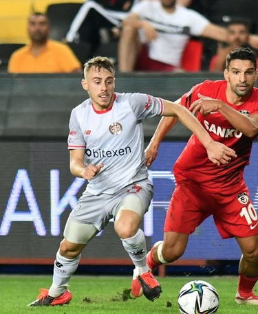 Foto - Galatasaray'dan sürpriz hamle! Transfer tahtası kapanmadan imza atacak