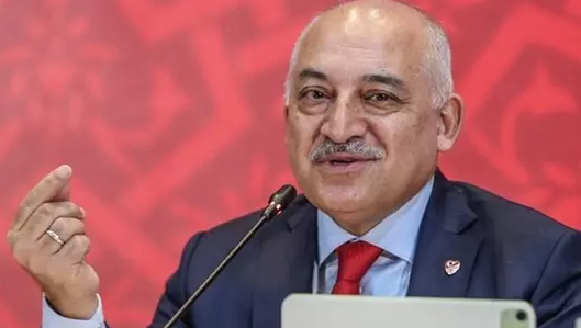 Foto - Galatasaray'dan sürpriz Mehmet Büyükekşi hamlesi! Yer yerinden oynayacak.. Bu da neyin nesi Prag maçı öncesi...