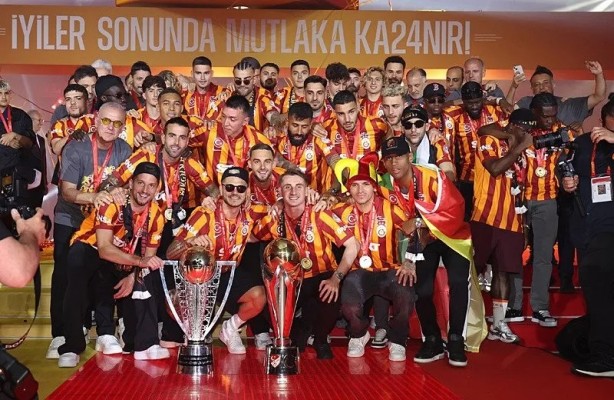 Foto - Galatasaray’dan sürpriz transfer! Eski Beşiktaşlı geliyor...