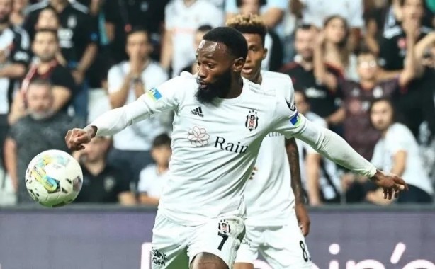 Foto - Galatasaray’dan sürpriz transfer! Eski Beşiktaşlı geliyor...