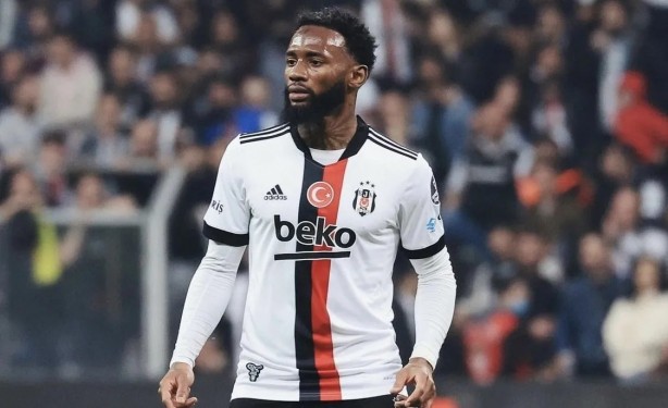 Foto - Galatasaray’dan sürpriz transfer! Eski Beşiktaşlı geliyor...