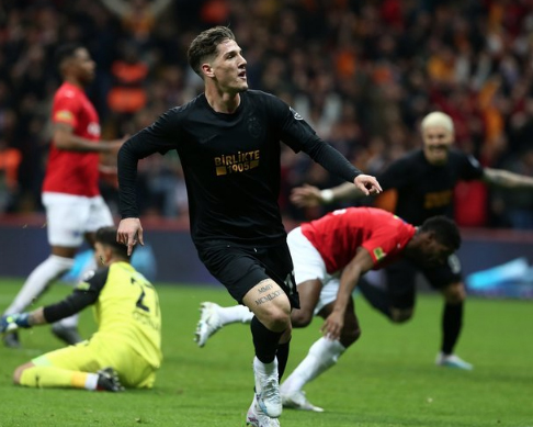 Foto - Galatasaray'dan tarihi transfer, gelecek! Bu hamle yıllarca konuşulur denilerek mesaj verdiler