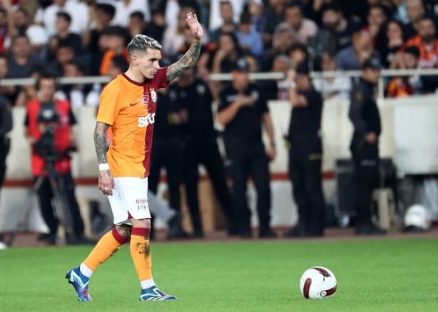 Foto - Galatasaray'dan transfer rövanşı! Beşiktaş'ın eski futbolcusu imza atacak