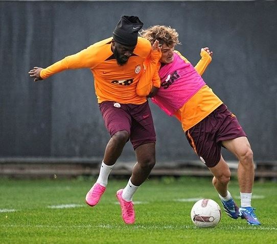 Foto - Galatasaray'dan transfer rövanşı! Beşiktaş'ın eski futbolcusu imza atacak