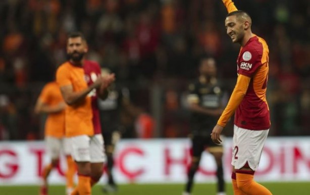 Foto - Galatasaray'dan transfer rövanşı! Beşiktaş'ın eski futbolcusu imza atacak