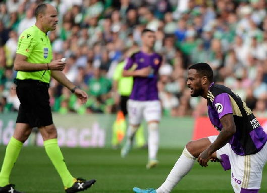 Foto - Galatasaray'dan yeni sezonun ilk transferi! Beşiktaş'ın eski golcüsü geliyor: Çok konuşulacak hamle...