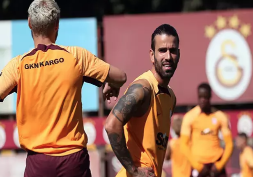 Foto - Galatasaray’dan yılın değil, yüzyılın transfer hamlesi! Cim-Bom'dan ilginç çıkış...