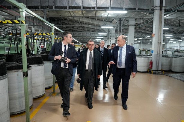 Foto - Galatasaray’dan Yünsa’ya üst düzey ziyaret! "Çok etkilendim, gurur duymamız gerekiyor"