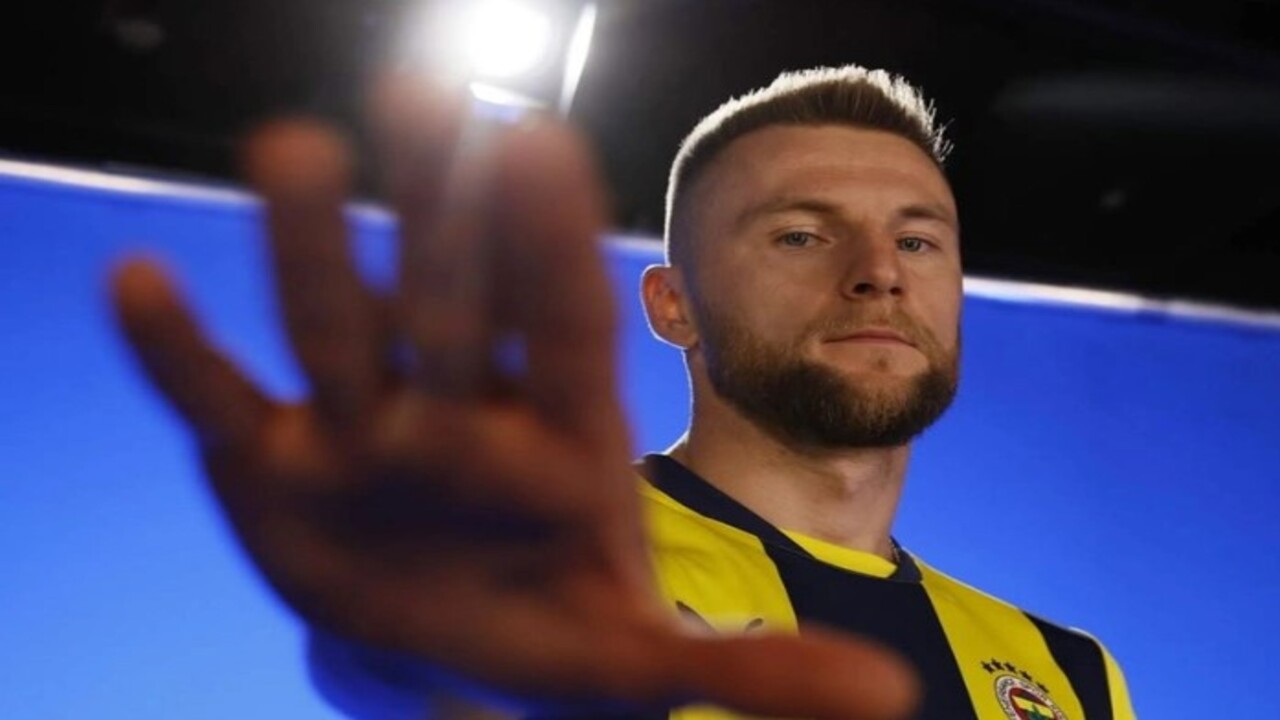 Foto - Galatasaray'ı elinin tersiyle itti! Fenerbahçe'de kalıyor