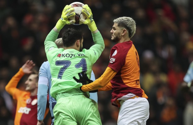 Foto - Galatasaray'ı endişelendiren transfer haberi! Bunu kimse beklemiyordu: Büyük şok...