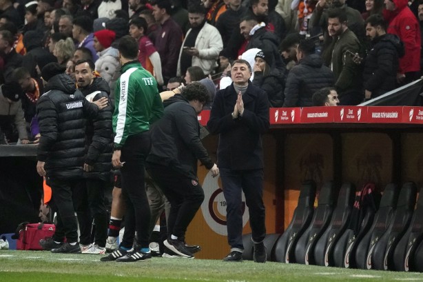 Foto - Galatasaray’ı karıştıran O oyuncu! Ruhsuz! Kriz ayyuka çıktı artık…