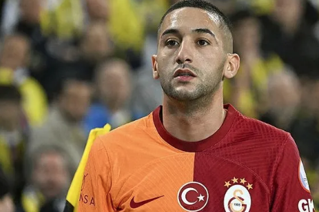 Foto - Galatasaray'ı Ocak ayında bekleyen büyük tehlike! Faslı yıldız teklifini açıkladı: Milyon euroluk hamle resmen geldi