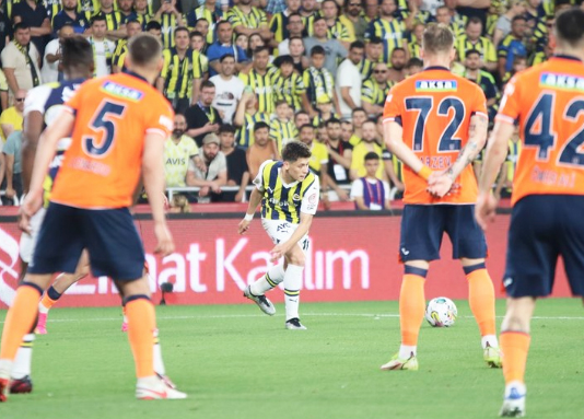 Foto - Galatasaray'ı şampiyon yapmıştı… Şimdi Fenerbahçe'ye imza atıyor! Devini satın alacak.. Bomba tahmin