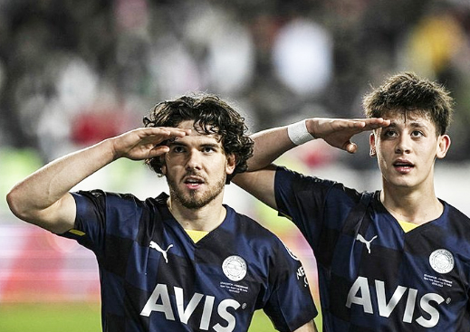 Foto - Galatasaray'ı şampiyon yapmıştı… Şimdi Fenerbahçe'ye imza atıyor! Devini satın alacak.. Bomba tahmin