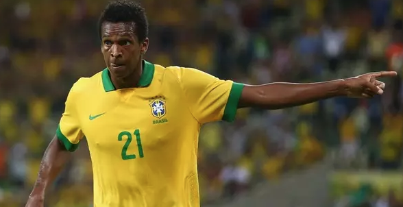 Foto - Galatasaray'ın eski oyuncusu takım otobüsünde tutuklandı! Çok ama çok şaşıracaksınız...