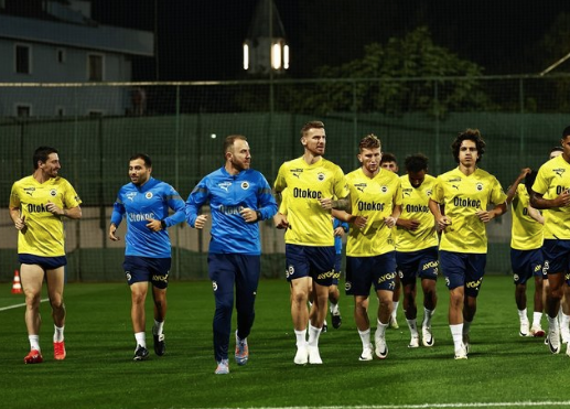 Foto - Galatasaray'ın eski yıldızı Fenerbahçe'ye! Bunu kimse beklemiyordu