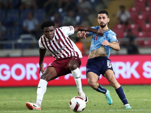 Foto - Galatasaray'ın eski yıldızı Fenerbahçe'ye! Bunu kimse beklemiyordu