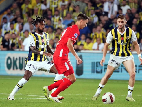 Foto - Galatasaray'ın eski yıldızı Fenerbahçe'ye! Bunu kimse beklemiyordu