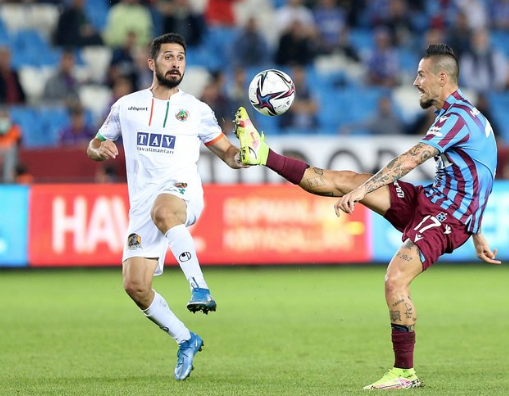 Foto - Galatasaray'ın eski yıldızı Fenerbahçe'ye! Bunu kimse beklemiyordu