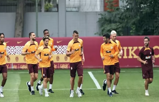 Foto - Galatasaray'ın kalbini sökmek istiyorlar! Yönetim bu işe ne diyecek? Flaş kararı duyurdular...