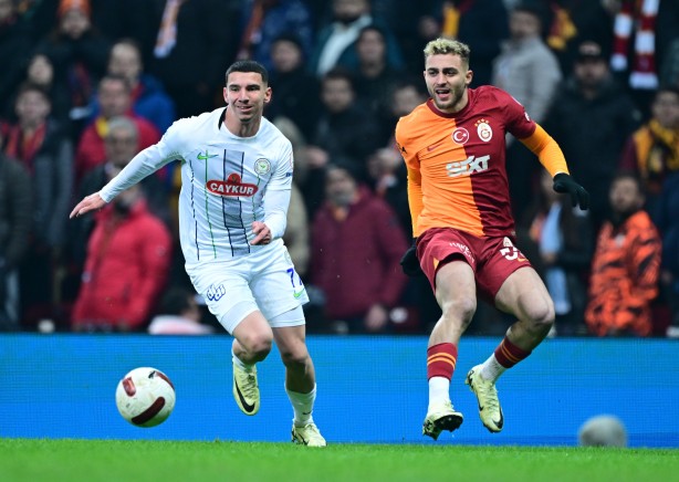 Foto - Galatasaray'ın savunma bölgesiyle ilgili flaş gelişme! Dedikodulara inanmayın dedi ve... 