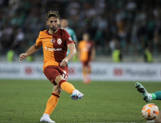 Foto - Galatasaray'ın savunması Milli yıldızımıza kaldı... Flaş gelişme! Artık kullanamayacaklar...