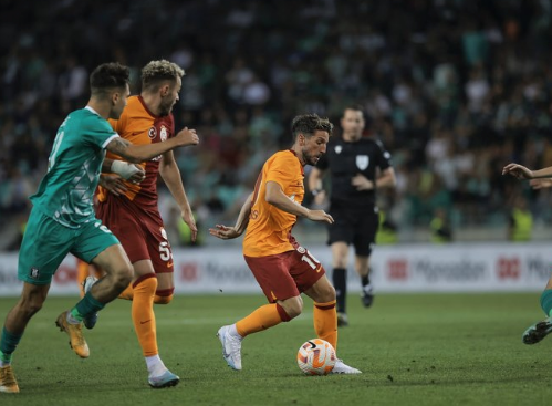 Foto - Galatasaray'ın savunması Milli yıldızımıza kaldı... Flaş gelişme! Artık kullanamayacaklar...