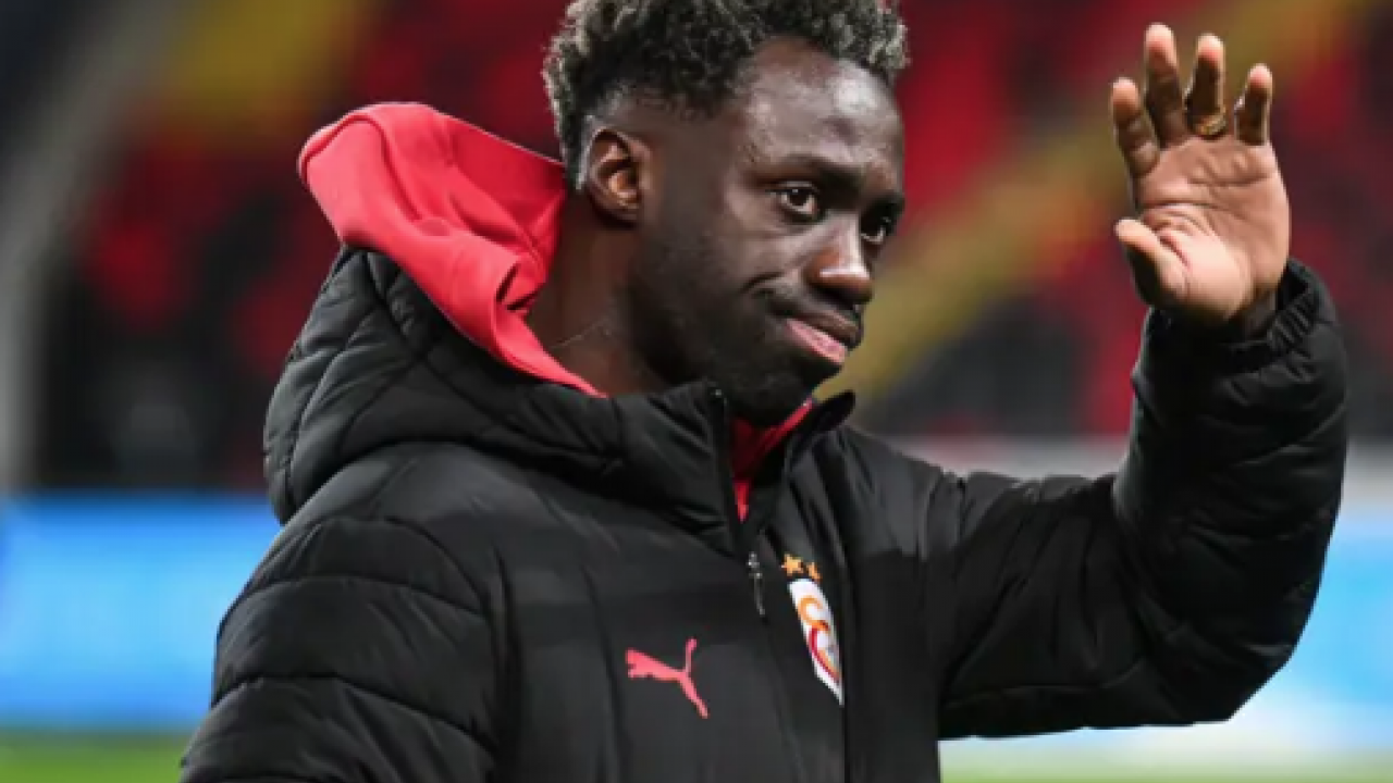 Galatasaray'ın savunmasının tek patronunda durum değişti: Ve Davinson Sanchez defteri kapandı!