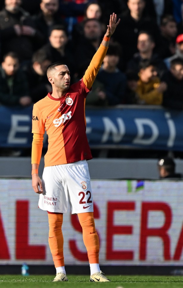 Foto - Galatasaray’ın sorunlu bölgesi tespit edildi ve dünya yıldızı için düğmeye basıldı! Dünyaya böyle duyuracaklar!