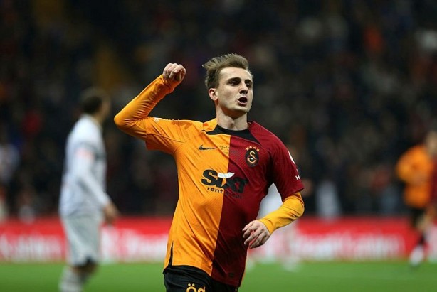 Foto - Galatasaray'ın süperstarı Kerem Aktürkoğlu transfer oluyor! Bomba haberi duyurdular...