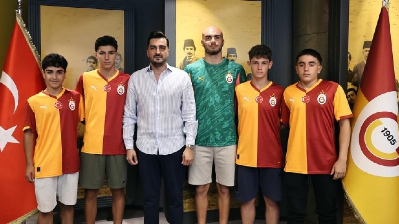 Foto - Galatasaray’ın transfer ettiği kalecinin yaşını duyanlar kulaklarına inanamadı! "Hadi canım" diyeceksiniz