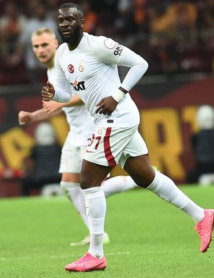 Foto - Galatasaray'ın yıldızı ile ilgili o iddia ortalığı ayağa kaldırmıştı! Ve flaş açıklama az önce geldi! Şimdi ne olacak?