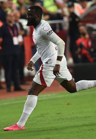 Foto - Galatasaray'ın yıldızı ile ilgili o iddia ortalığı ayağa kaldırmıştı! Ve flaş açıklama az önce geldi! Şimdi ne olacak?