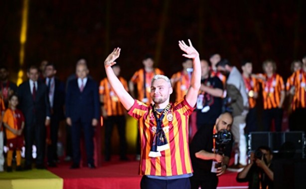 Foto - Galatasaray’ın yıldızından taraftara şok sözler! Size yazıklar olsun!