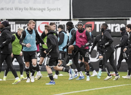 Galatasarayın'da ilgilendiği milli yıldıza Beşiktaş'ta kanca! Çalışmalar başladı: Resmen taş koyacak…