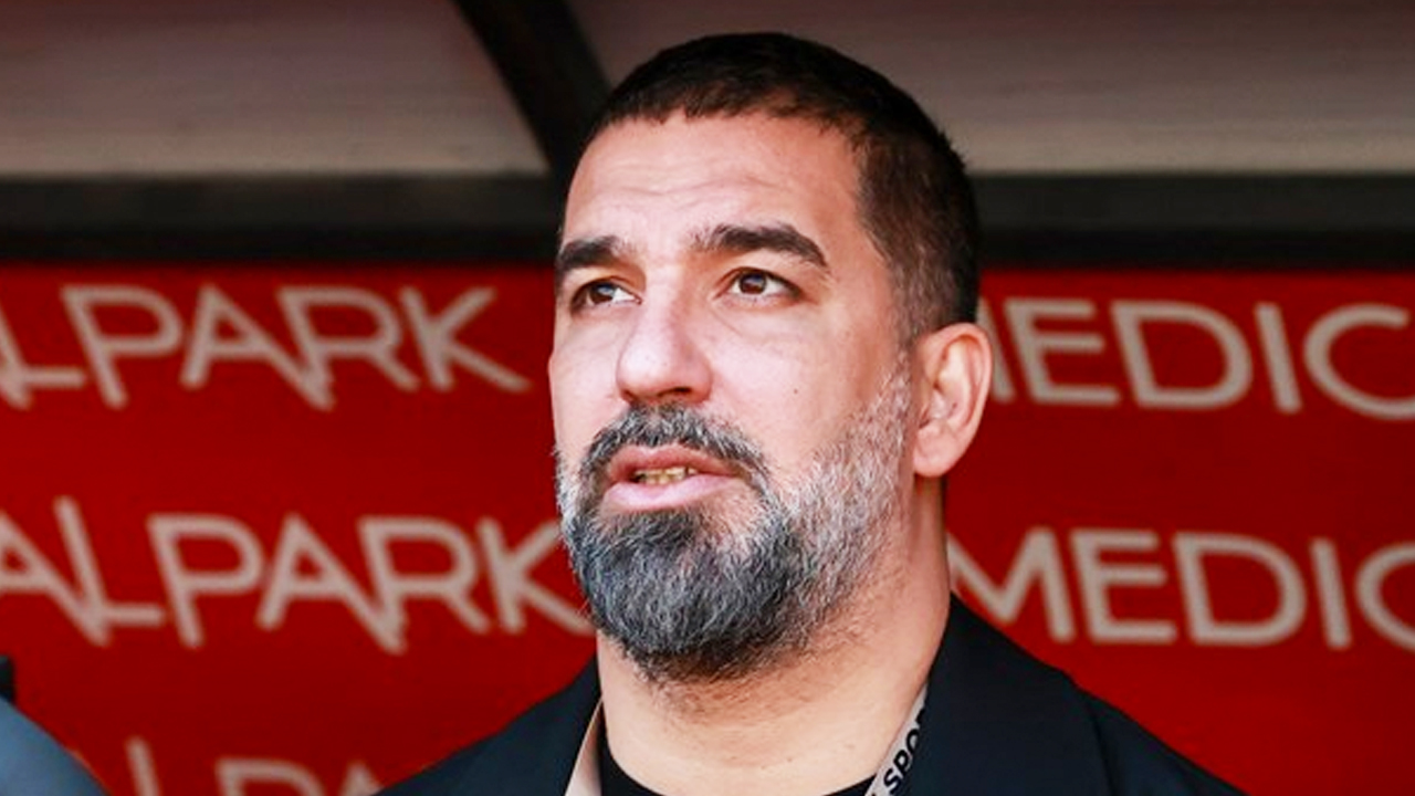 Galatasaraylı Arda Turan’dan şov kokan hareketler! Şaşkına çeviren açıklamalar: Girme o toplara Arda!