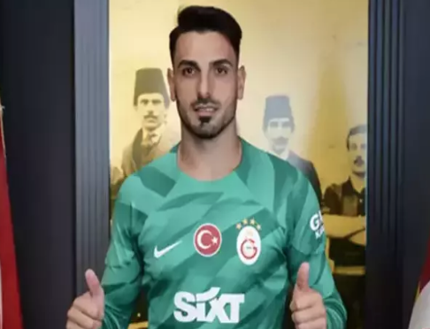 Foto - Galatasaraylı oyuncuyu gönderiyor! Marius Sumudica geldiği gibi bir yıldızın biletini kesti, yerine istediği isim...