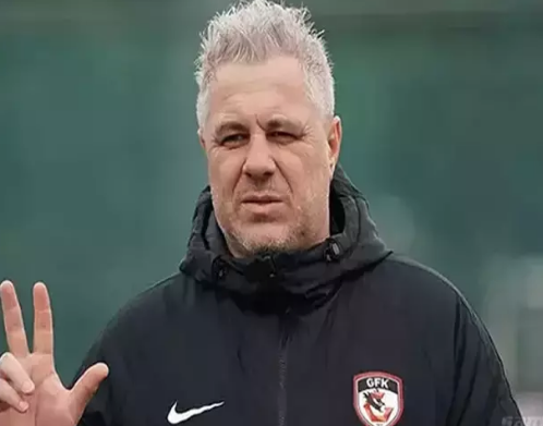 Foto - Galatasaraylı oyuncuyu gönderiyor! Marius Sumudica geldiği gibi bir yıldızın biletini kesti, yerine istediği isim...